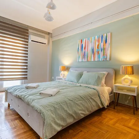 شقة Stylish 3bd With Balcony