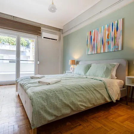 Stylish 3bd With Balcony * سالونيك