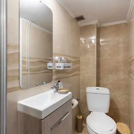 Stylish 3bd With Balcony *