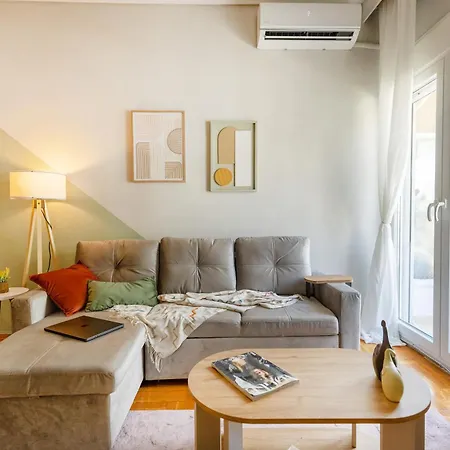 Stylish 3bd With Balcony * سالونيك