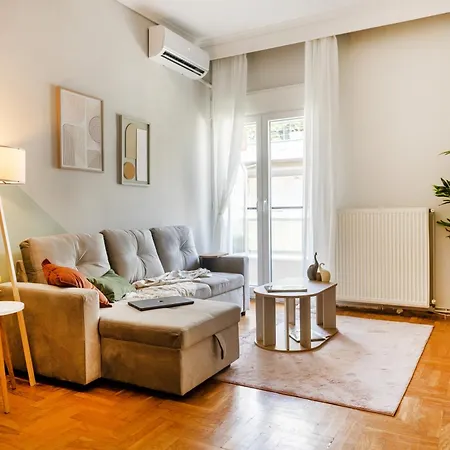 Stylish 3bd With Balcony